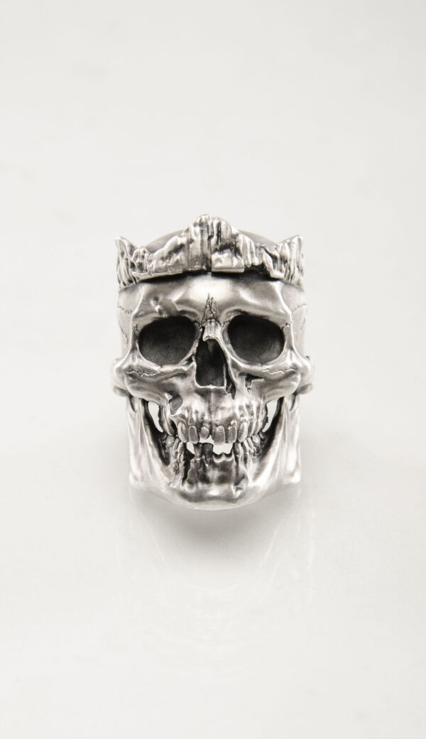 King sterling silver ring